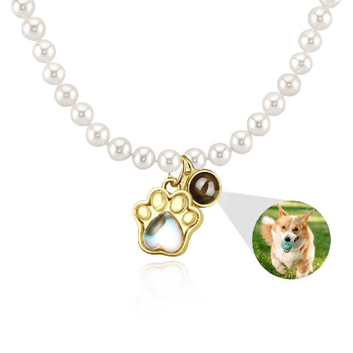 Projection Pearl Pendant Necklace