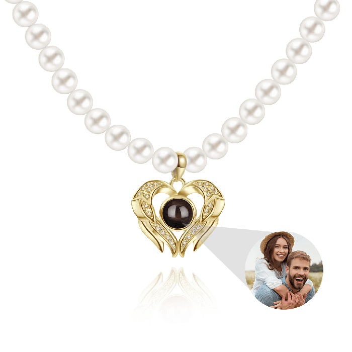 Projection Pearl Pendant Necklace