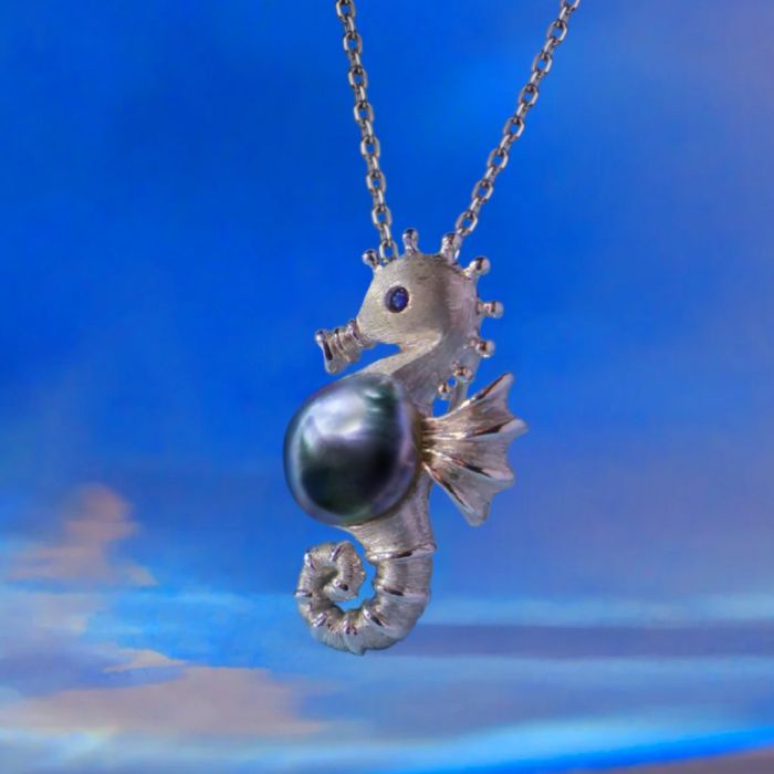 Seahorse Pendant Necklace