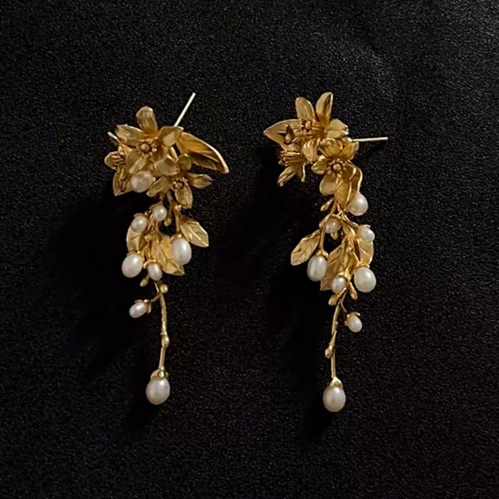 Flower Cluster  Drop Earrings