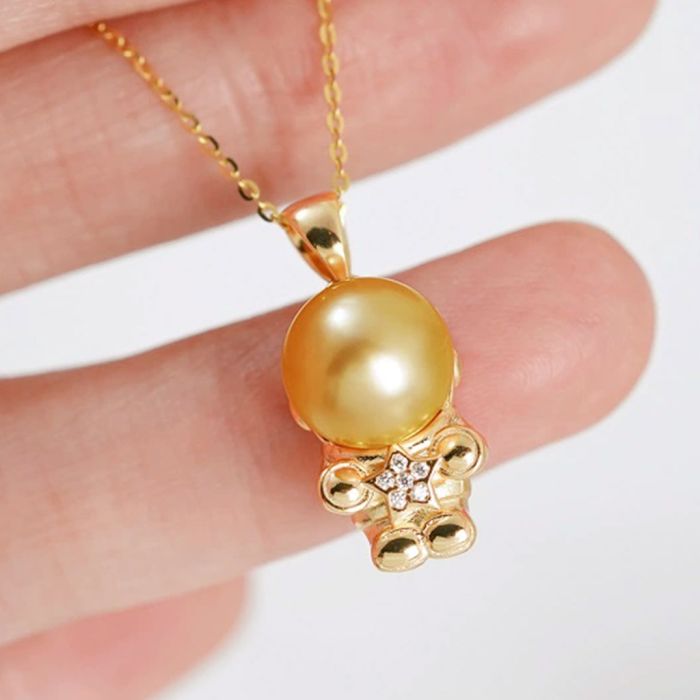 Astronaut Pendant Necklace