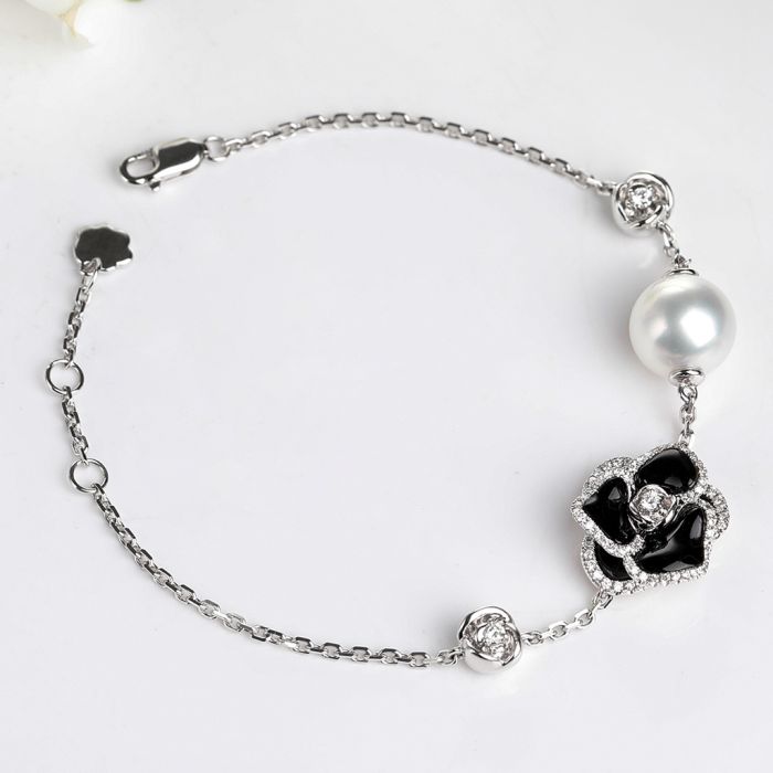 CamelliaTincup Bracelet